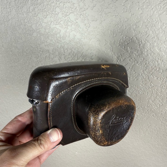 Leica‎ Brown Leather Camera Bag Compact Design